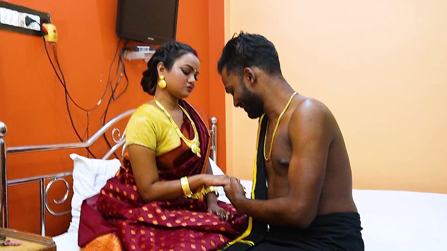 A SEXY COUPLE IN ENJOYING HER LEISURE TIME AND DOING SOME FUN & MASTI, HARDCORE SEX, SEXY SRABONI