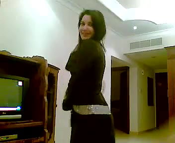 Desi cute girl nude dance