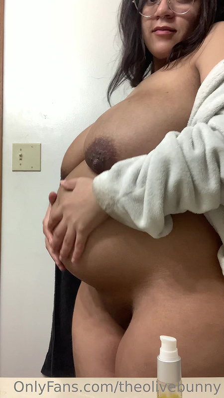 Pregnant Full Term Pregnancy Huge Tits Hot Mom with Theolivebunny