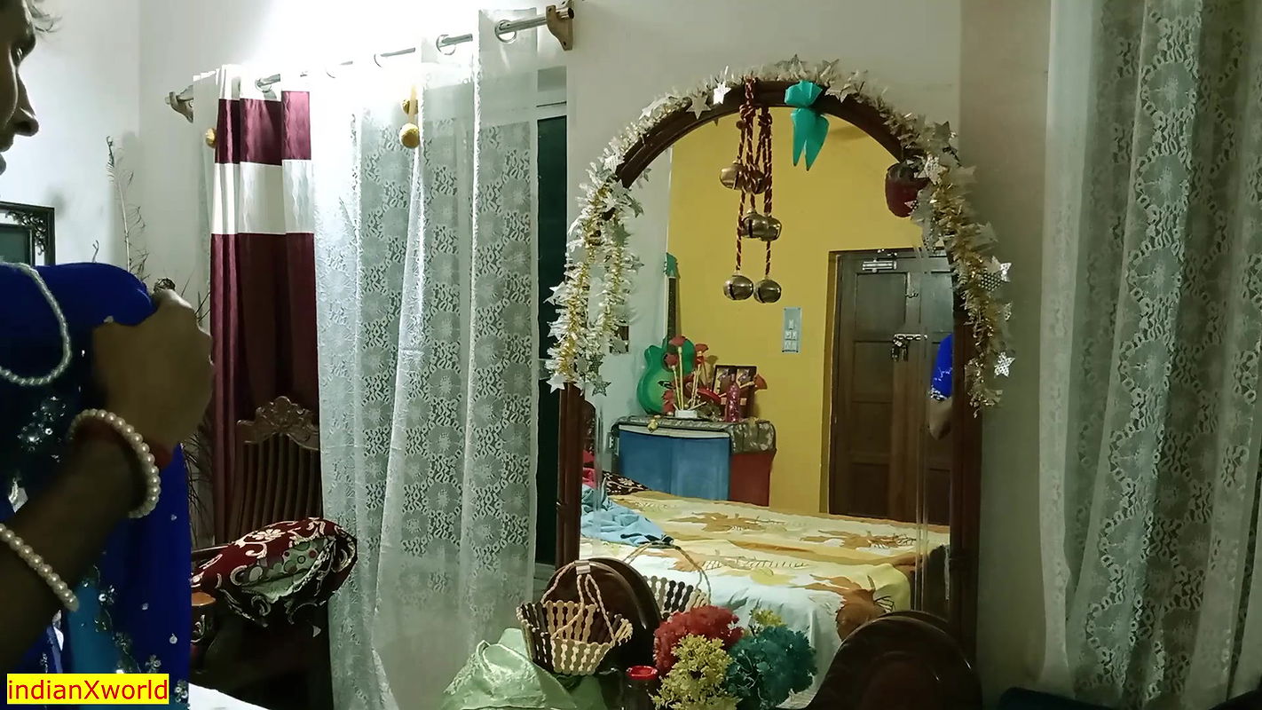 Desi hot big boobs girlfriend shared and hardcore fuck!! Hindi threesome sex