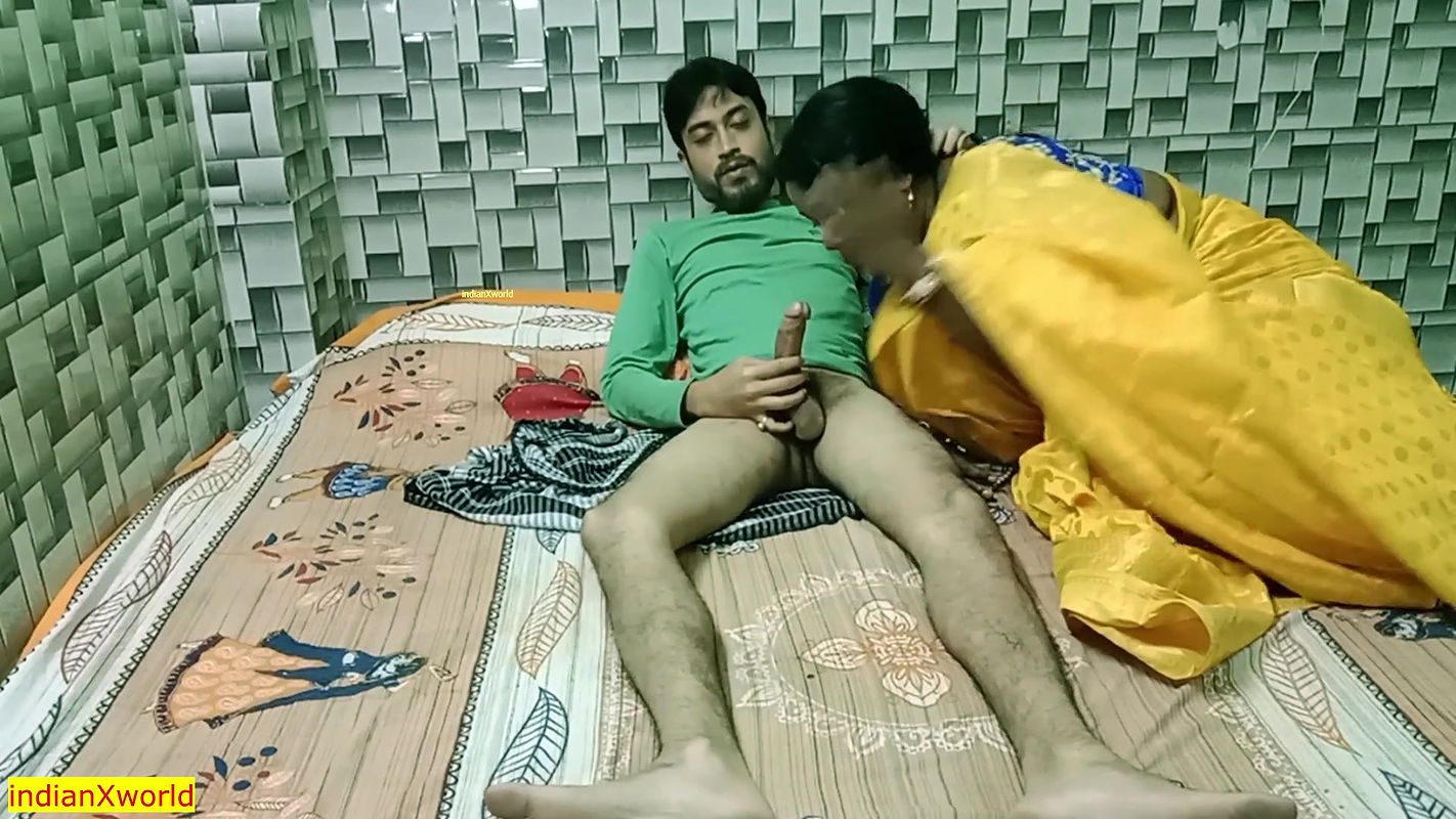 Desi lonely bhabhi has romantic hard sex with college boy! Cheating wife