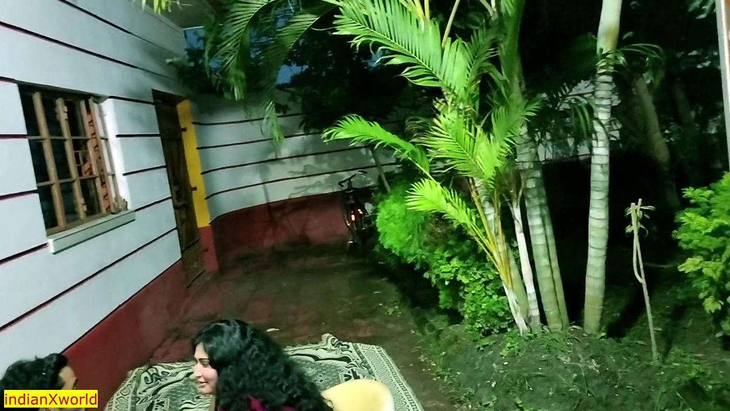 Desi XXX Super-Hot Beautiful Bhabhi Outdoor Sex!!! With Clear Audio