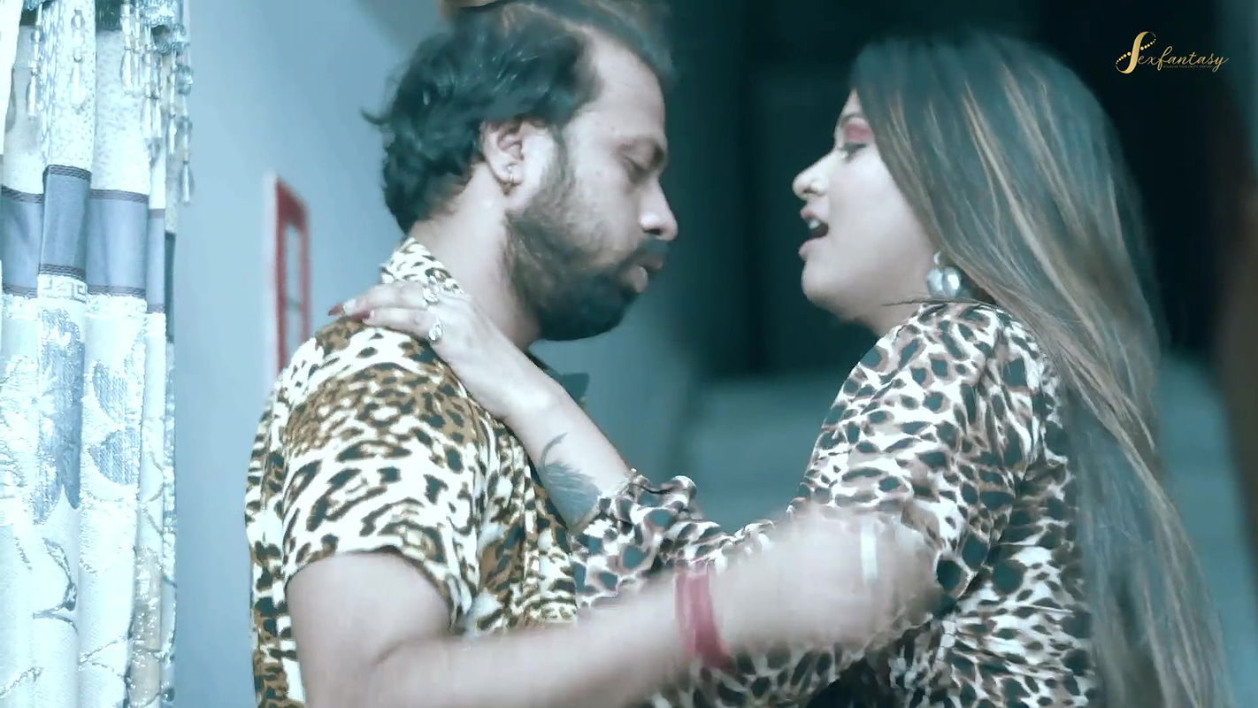 Full Sexy Wife Is Desperate for Sex Satisfaction From Her Husband’s Friend