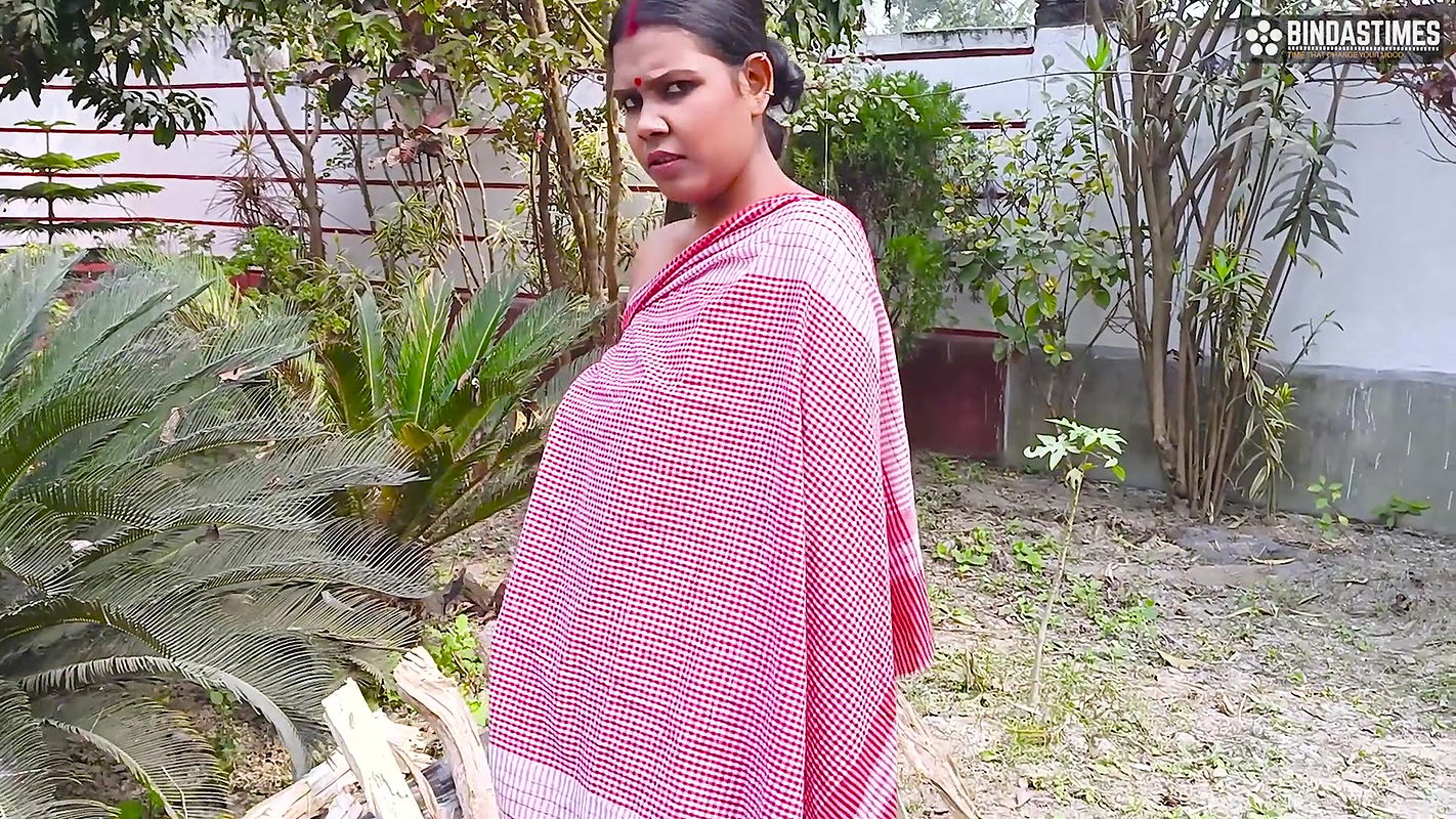 Dekhiye kaise EK Ladke Ne Gaon ki Ladki ko pata ke chod dala woh bhi Video banate huye ( Hindi Audio )