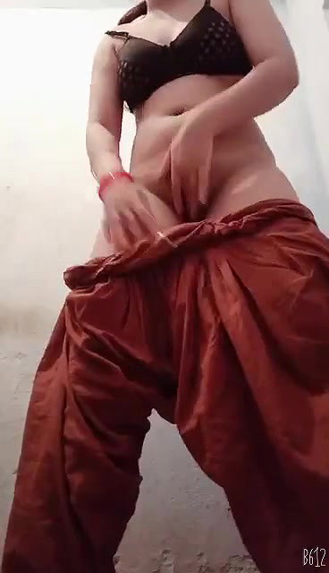Desi Punjabi girl showing her boobs and ass