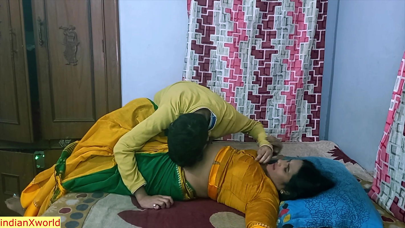 Indian teen boy has hot sex with friend’s sexy mother! Hot webseries sex