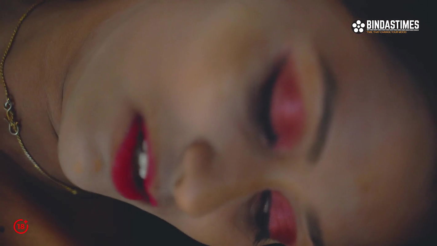 Sexy Indian Girlfriend ko boyfriend ne chut faar ke chod dala