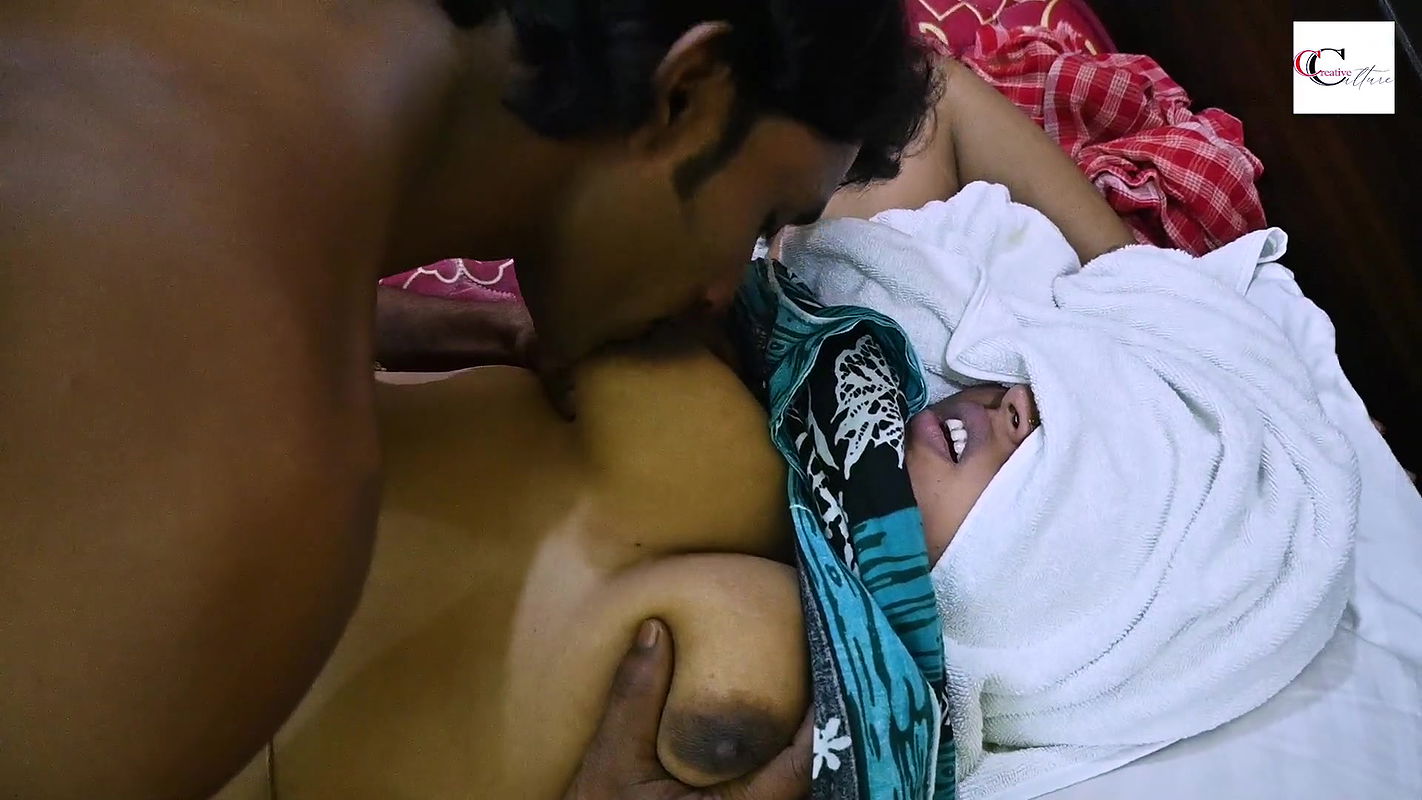 The mistress of the house took the help of a thief to satisfy the hunger of her body