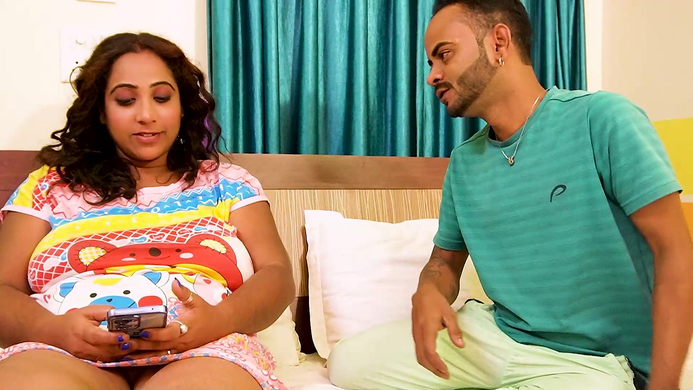 UNCLE JI FUCKED HARD WHEN HIS NIECE ALONE IN HOME, HARDCORE DESI SEX