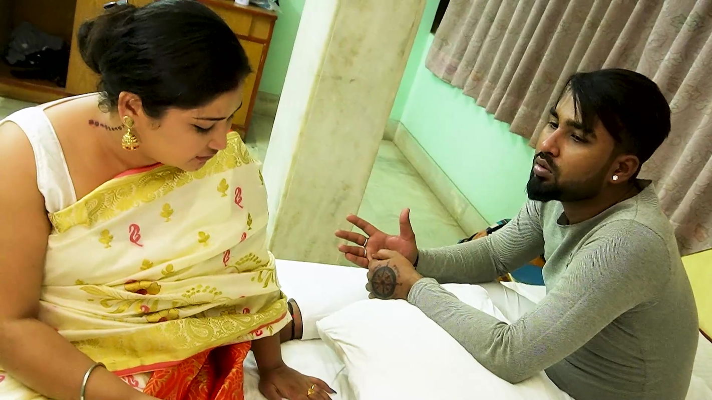 PRIVATE TUTION TEACHER FUCKED HIS STUDENT’S MOTHER