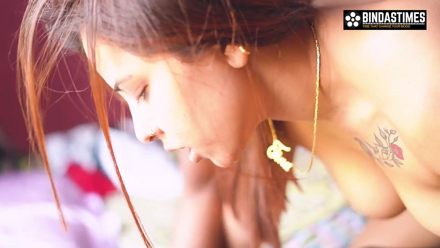 Indian sexy queen, dirty Tina fucked with her boyfriend in the morning