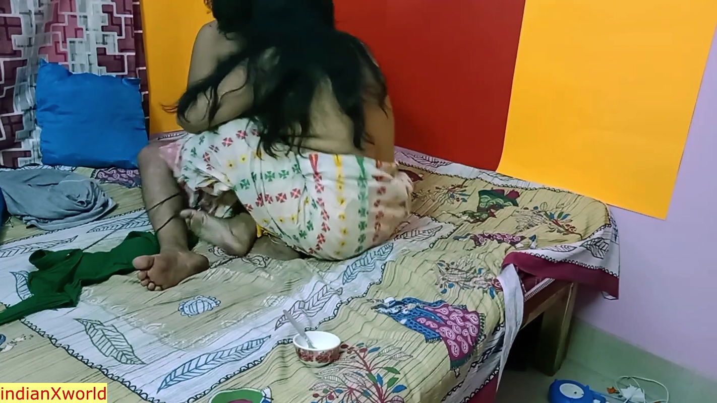 Indian Bengali xxx Bhabhi amateur fucking with handsome devar! Hindi hot sex with clear audio