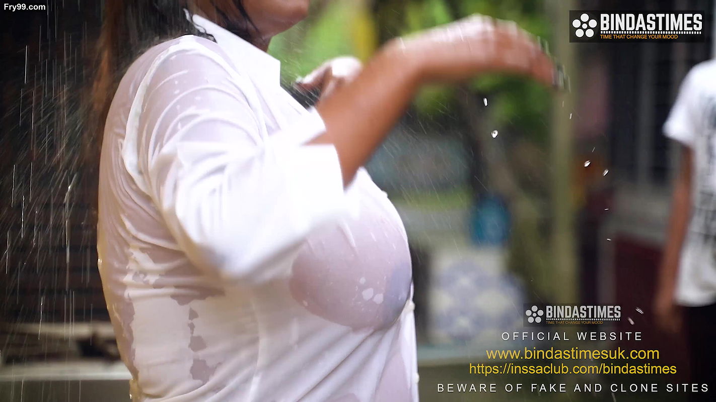 Hot Sucharita Bhabhi Outdoor Showring and Fuck with a Young Boy ( Hindi Audio )