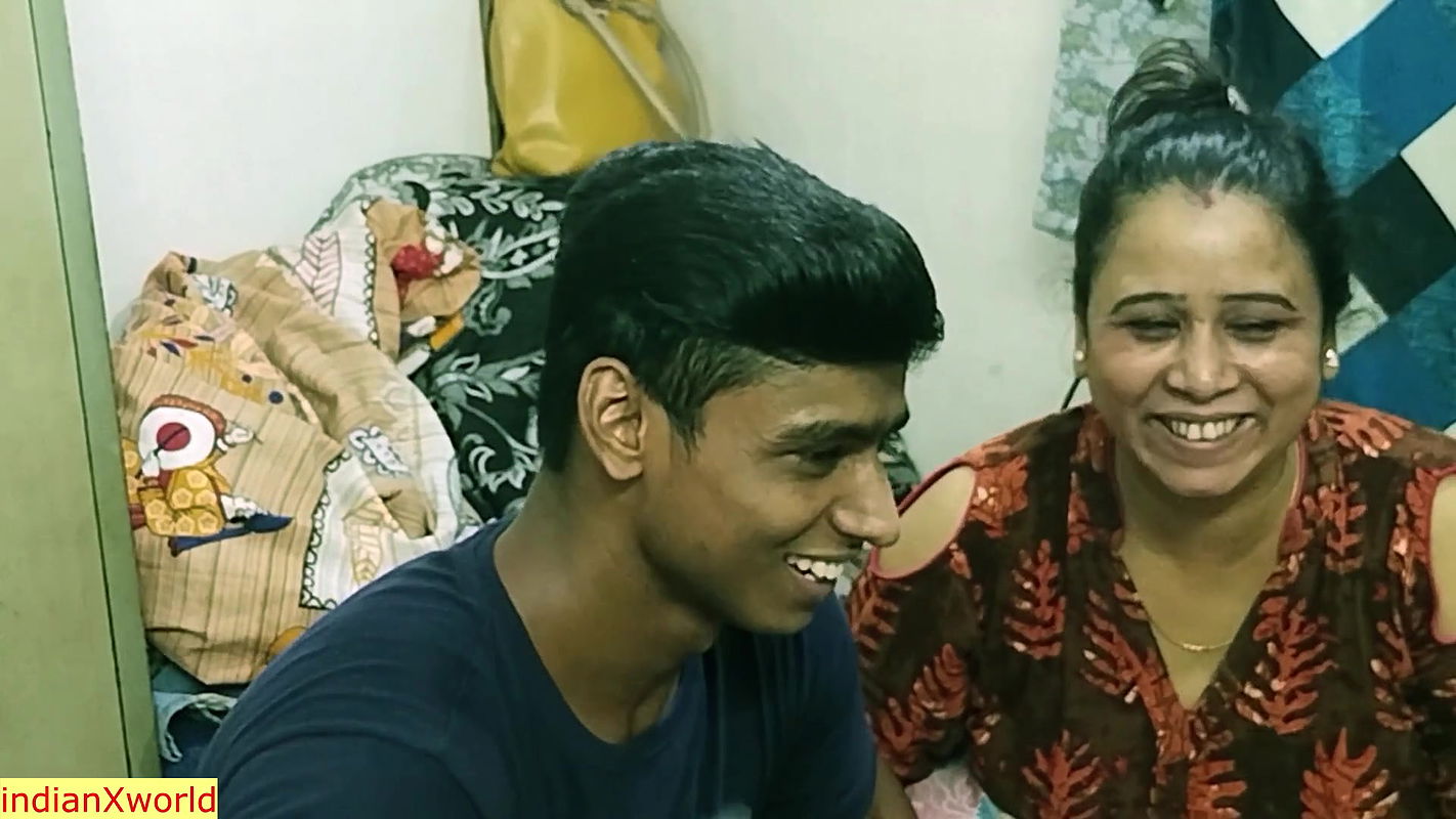 Indian hot threesome sex.. I fucked my girlfriend and her sexy bhabhi together!!