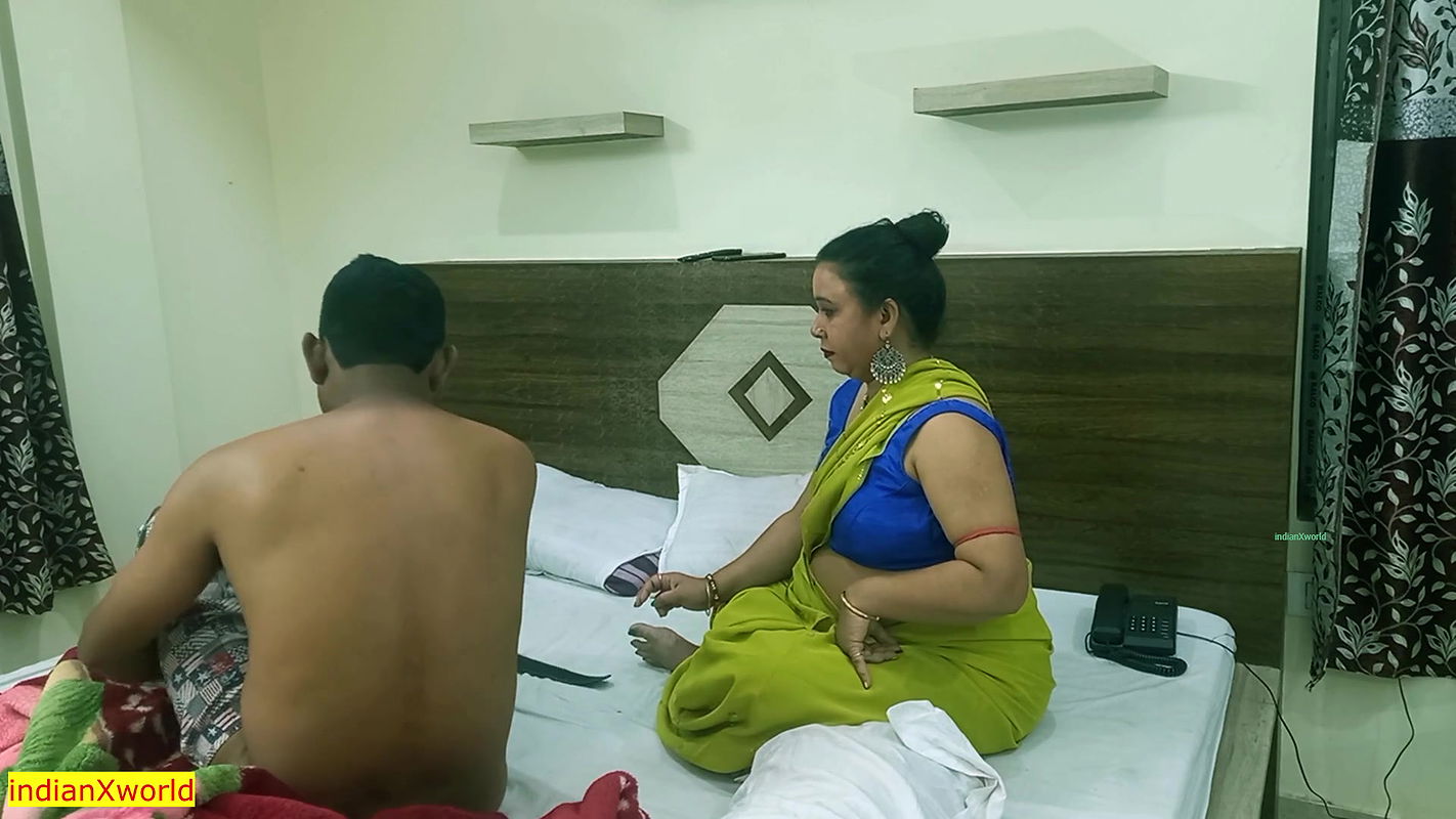 Indian Bengali hot bhabhi best xxx sex with unknown guest!! Clear dirty talking