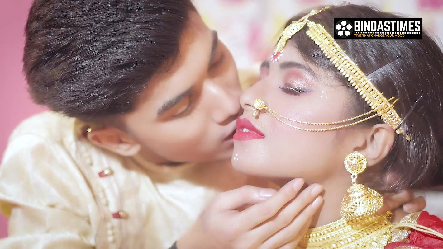 Indian Bhabhi Bebo’s first time, Suhaagraat with her husband Ady
