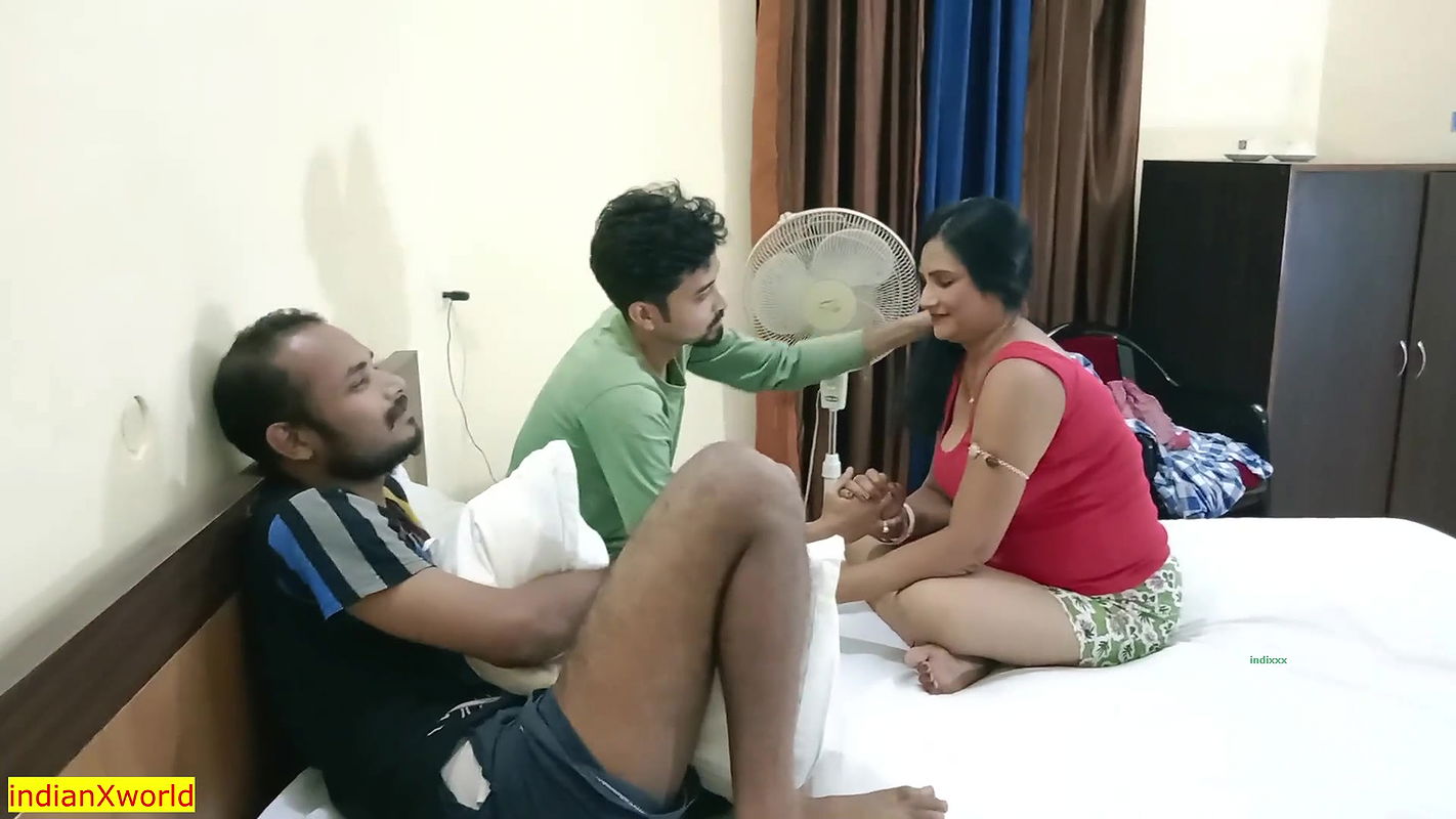 Indian hot Aunty hardcore threesome sex! Popular hindi sex