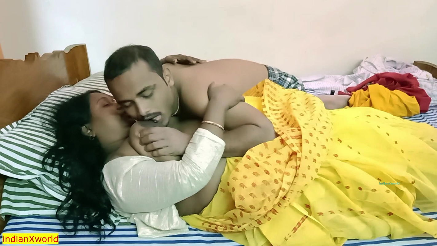 Indian Devar bhabhi has hot sex at home! with clear dirty talking