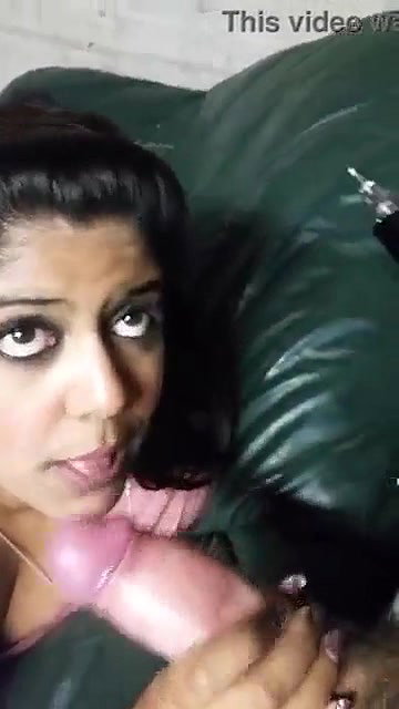 Extremely Hot Babe Sucking Dick Horny