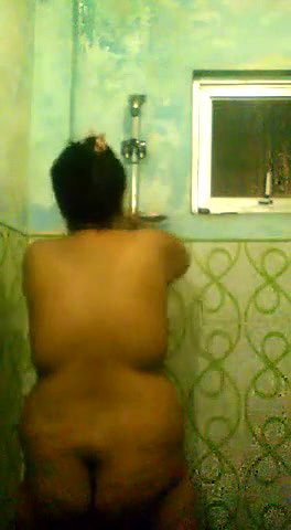 Booby Bengali Babe Bath