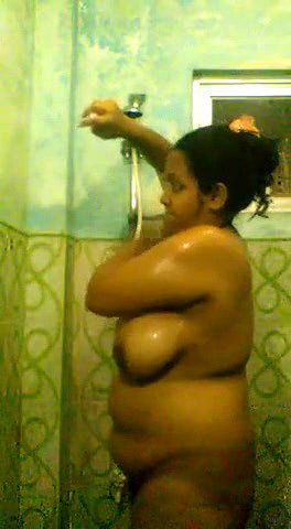 Booby Bengali Babe Bath