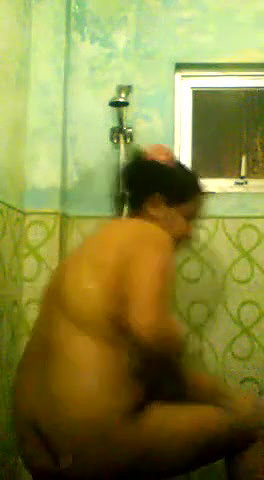 Booby Bengali Babe Bath