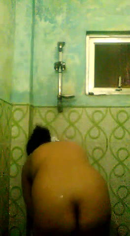 Booby Bengali Babe Bath