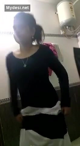 Desi cute girl sexy fgr