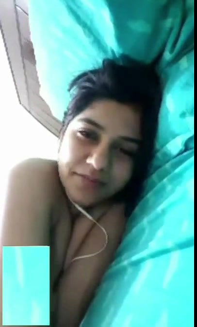 Cute girl nude selfe