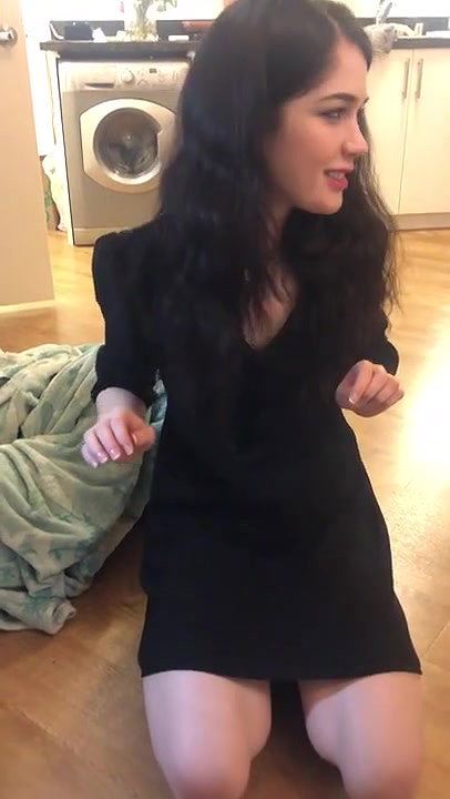 Teen with Nice Ass Trying to Deepthroat BBC4