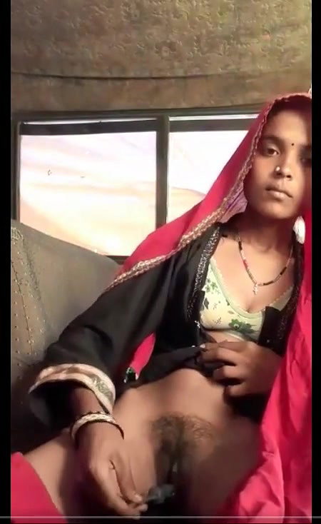 Desi Village Bhabi Inserting Screwdriver in Pussy Hard