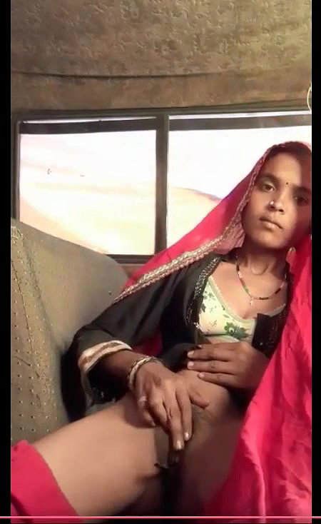 Desi Village Bhabi Inserting Screwdriver in Pussy Hard