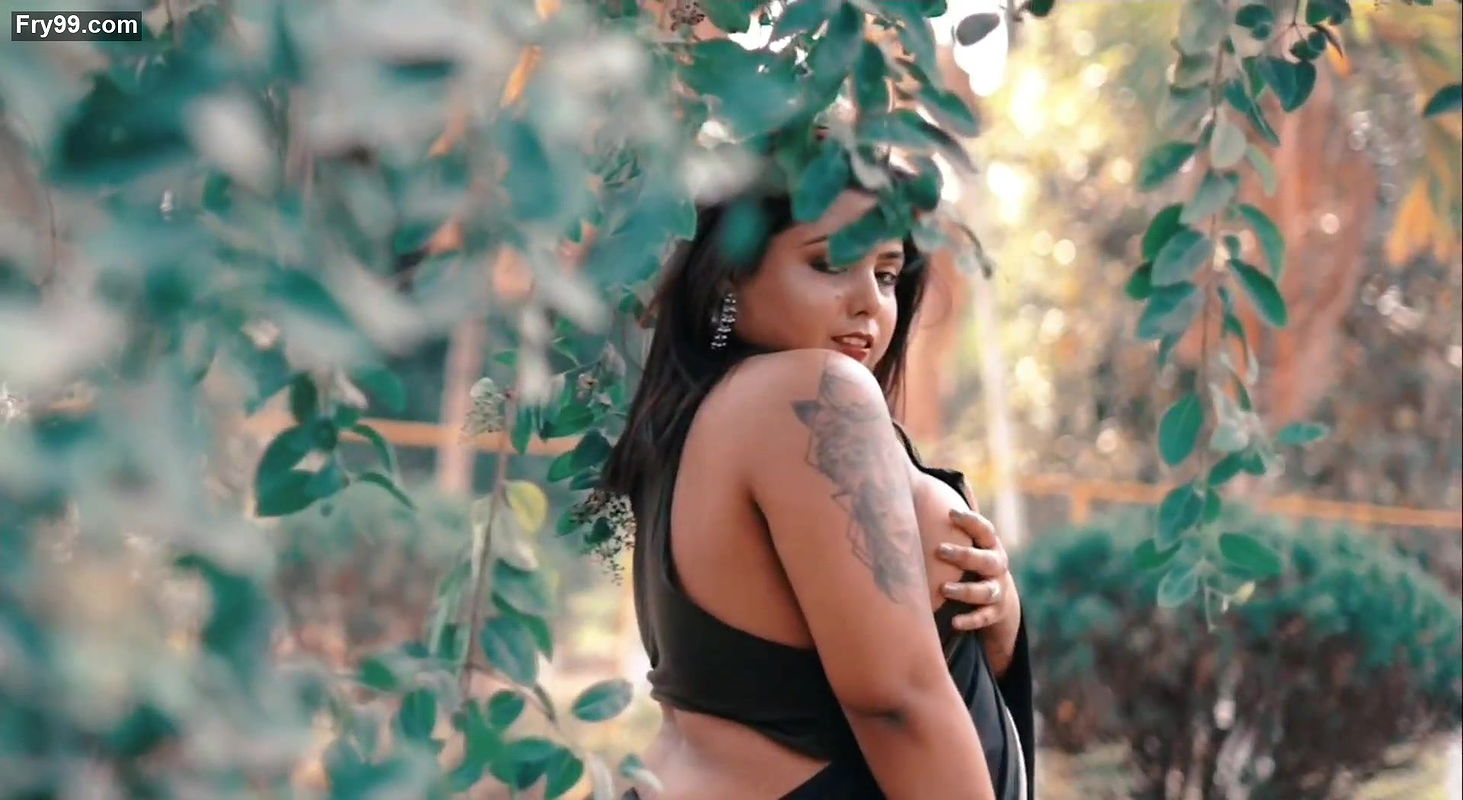 Big boobs model indrani photoshoot video – 2