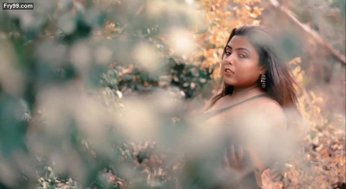 Big boobs model indrani photoshoot video – 2