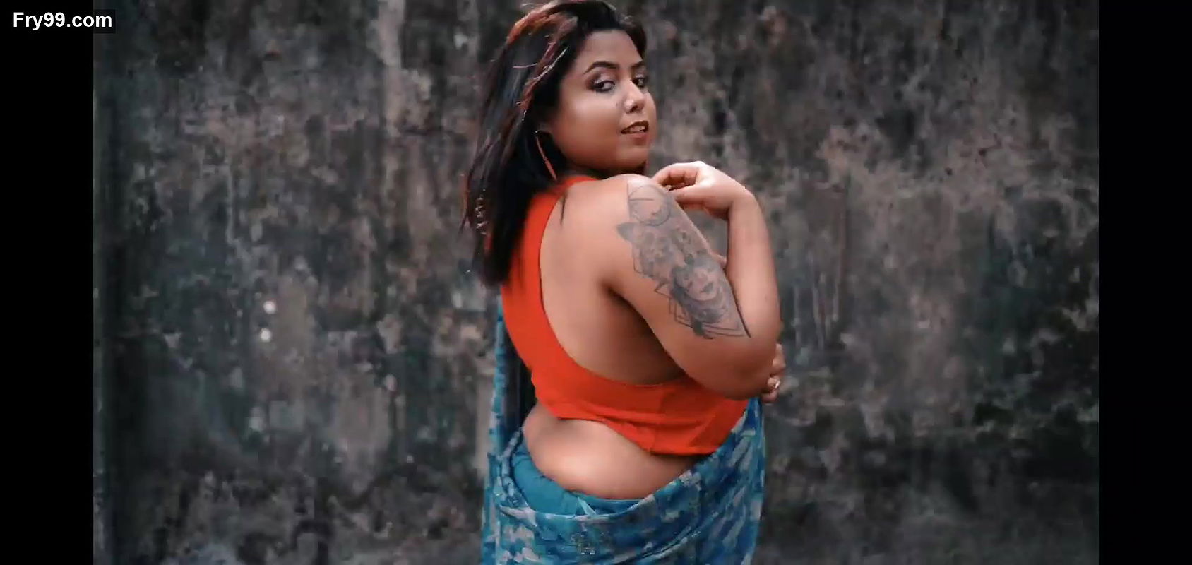 Big boobs model indrani photoshoot video – 3