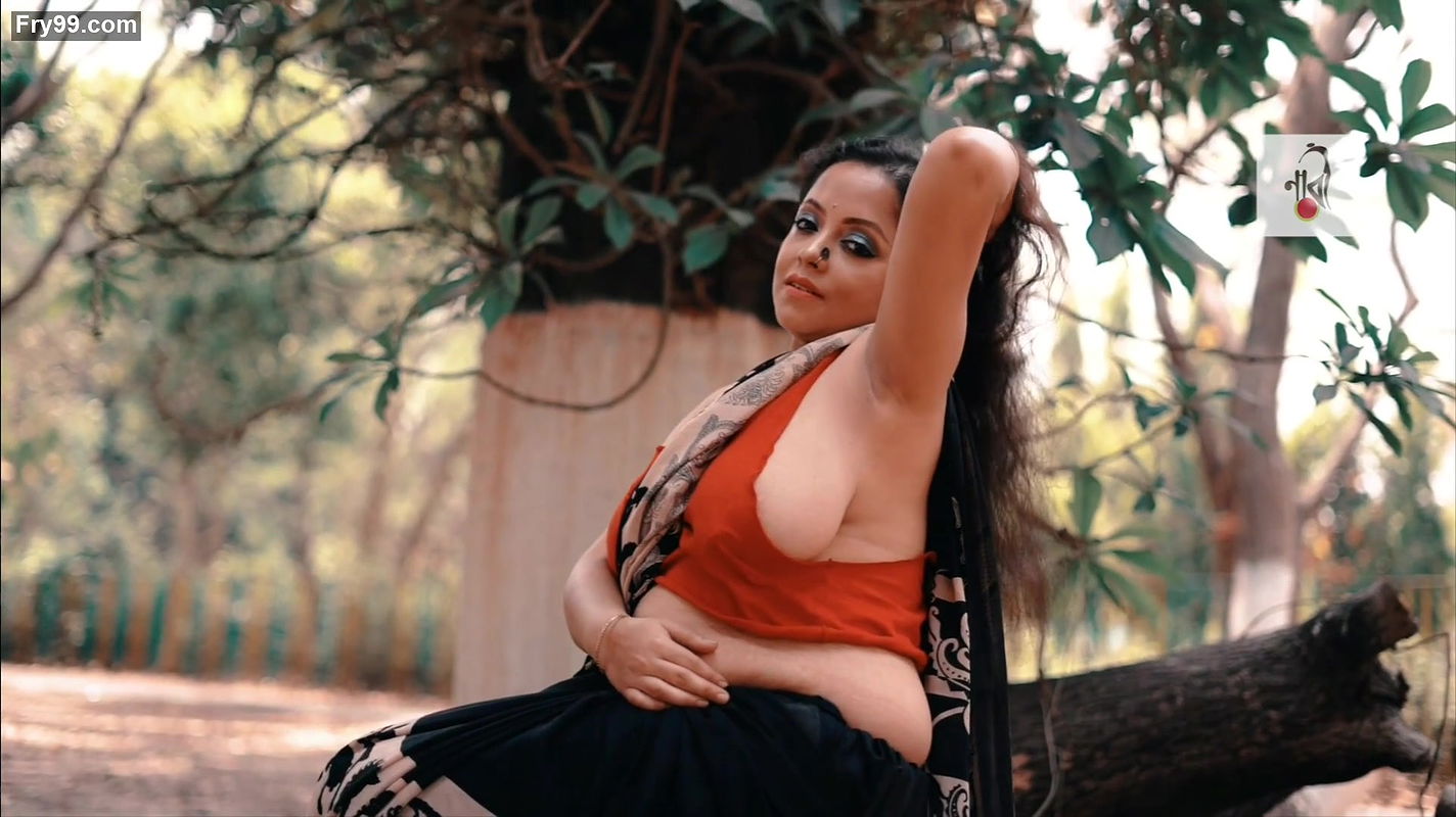 Big boobs model Tiyasha photoshoot video – 2