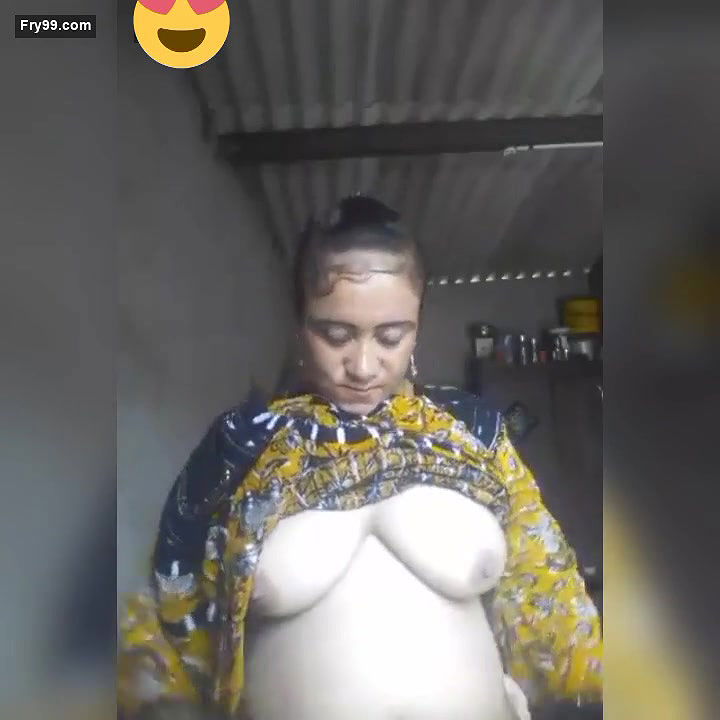 Balochi Aunty making video for lover