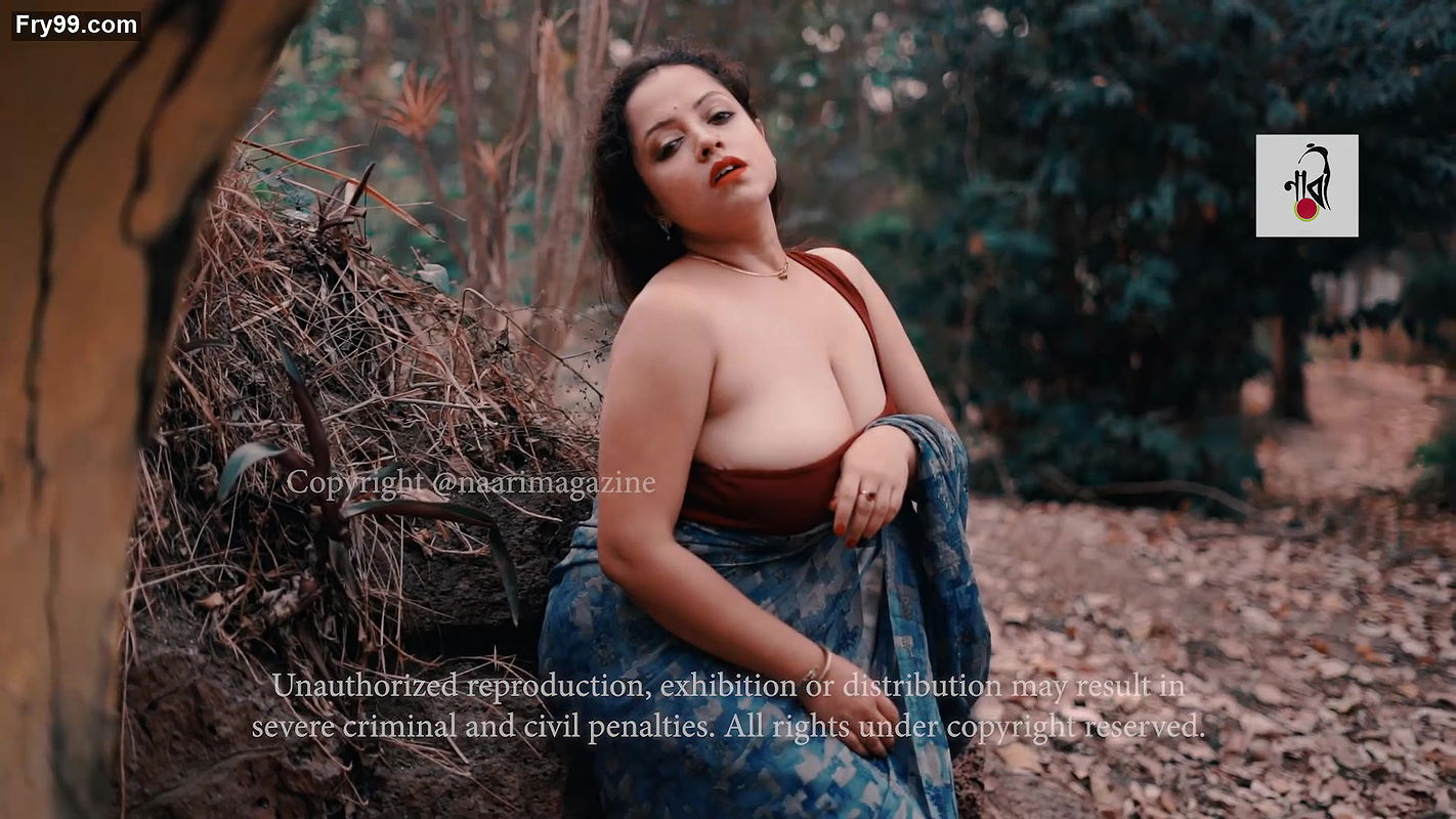 Big boobs model Tiyasha photoshoot video – 3