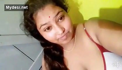 Sexy Bhabhi Showing Her Boobs and Pussy