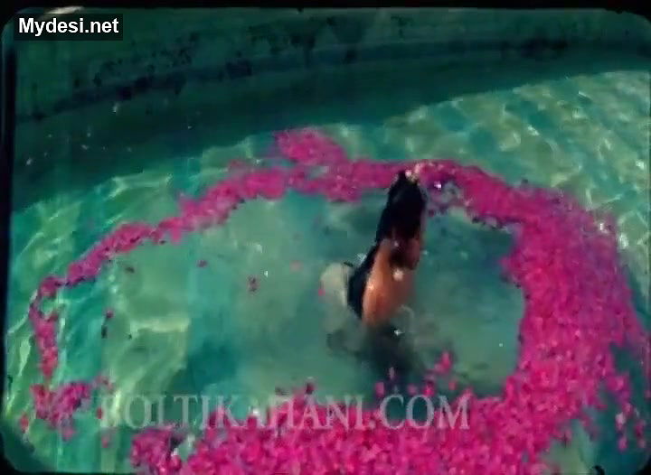 Bollywood Uncensored Nude reena kapoor – Bolti KahaniBolti Kahani