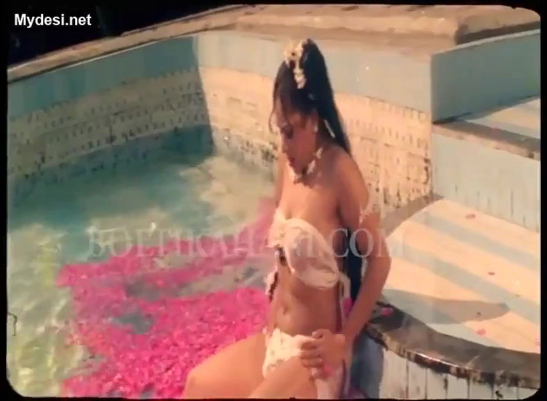 Bollywood Uncensored Rinki Ali Khan – Bolti Kahani