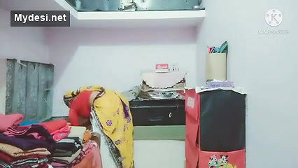 Indian mon sadaf aunty hot dress workout