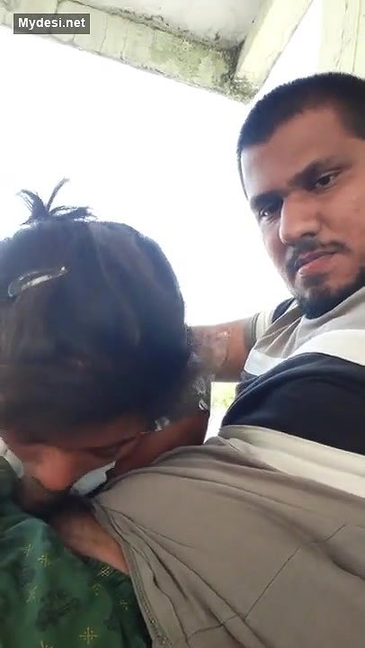 Desi Girl Blowjob