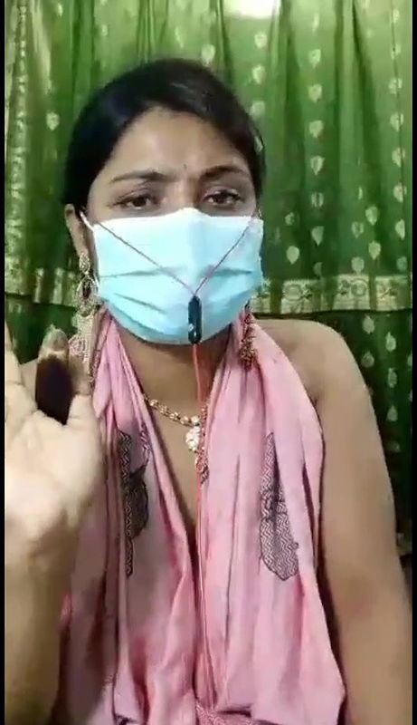 Bengali tango star Show her nice pussy on tang