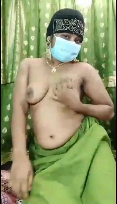 Bengali tango star Show her nice pussy on tang