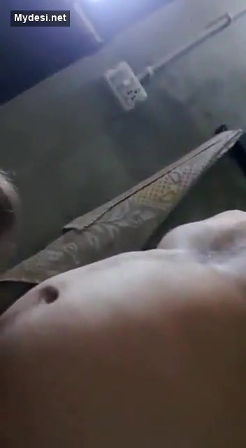 Punjabi couple bj and kissing