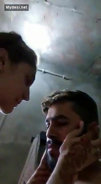 Punjabi couple bj and kissing