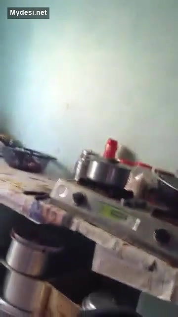Desi village aunty show her boobs