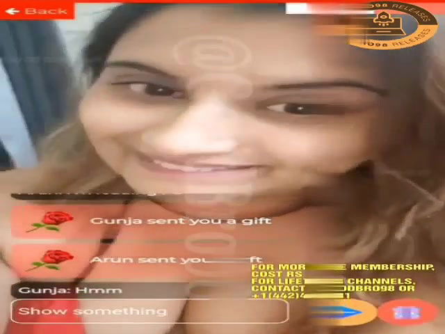 Gunjan Aras Official Paid App video , Bikni show .