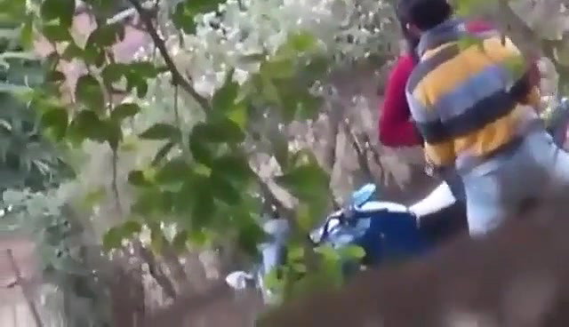 Lovers Outdoor Romance Caught on cam